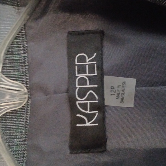 Kasper, Charcoal Grey Plaid, one button Suit Jacket. Sz 12P - Picture 2 of 6